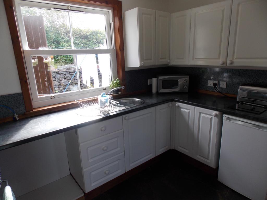 Отель Corran Bunkhouse Экстерьер фото A kitchen in the UK